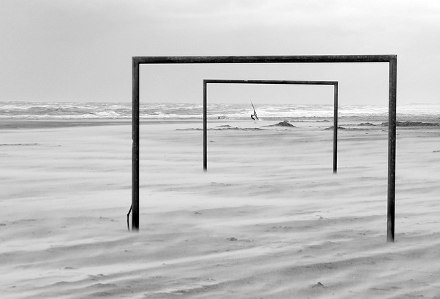 之间的冲突 之间的冲突